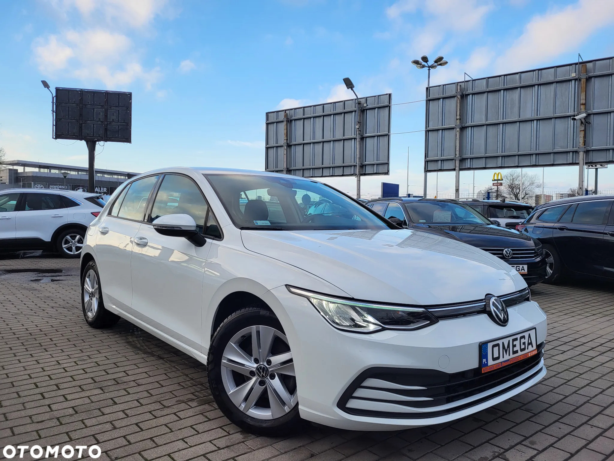 Volkswagen Golf VIII 1.0 TSI - 3