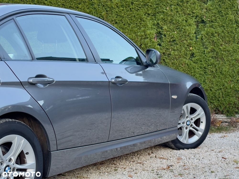 BMW Seria 3 - 18