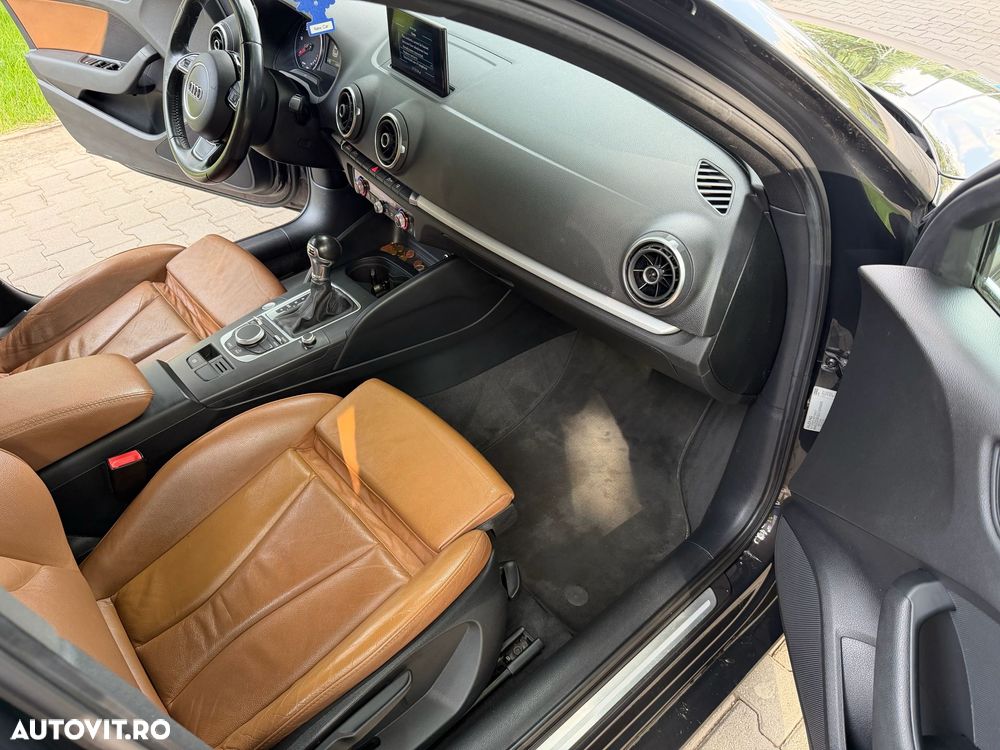 Audi A3 2.0 TDI Stronic Ambiente - 11