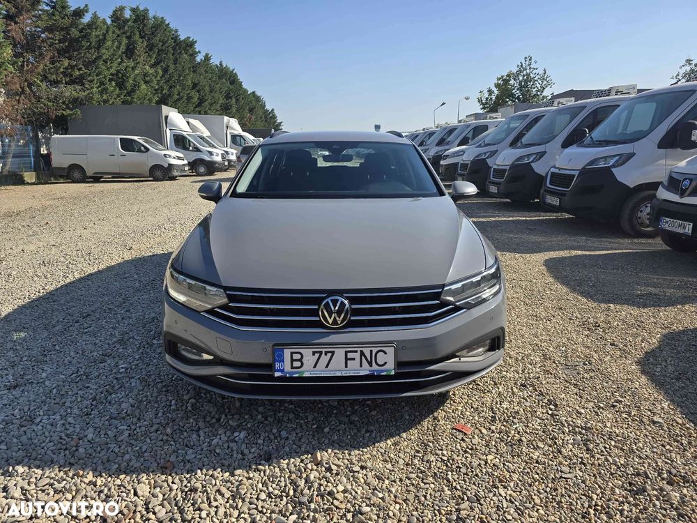 Volkswagen Passat - 2