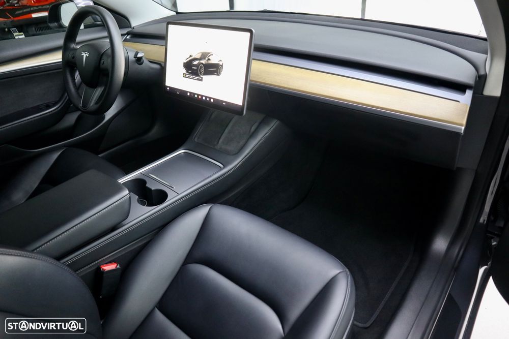Tesla Model 3 Standard Range Plus RWD - 11