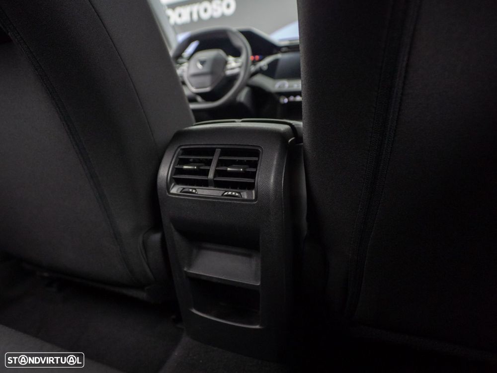 Peugeot 308 SW 1.5 BlueHDi Style EAT8 — fotografia 40