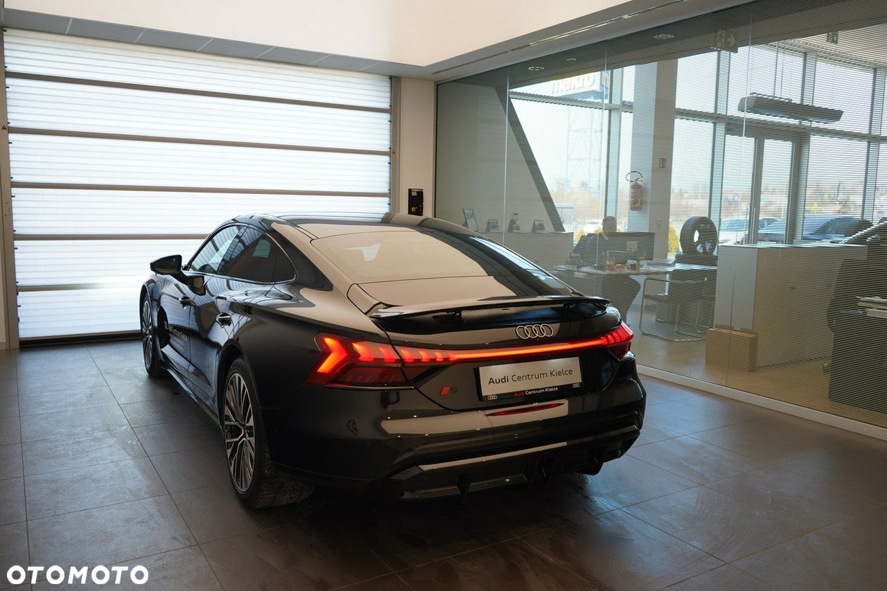 Audi e-tron GT - 2