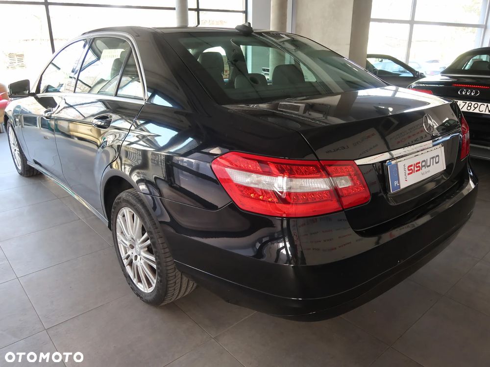 Mercedes-Benz Klasa E 200 CDI DPF BlueEFFICIENCY 7G-TRONIC - 3