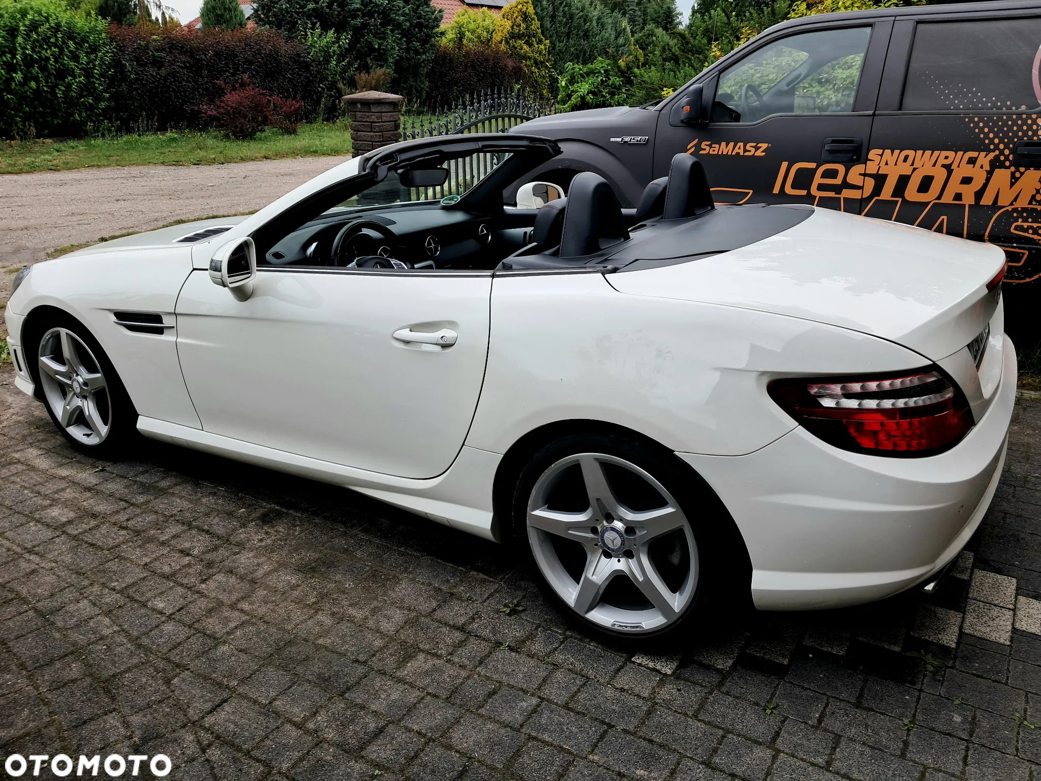 Mercedes-Benz SLK 250 CGI - 10