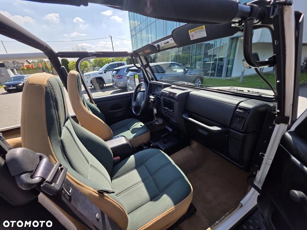 Jeep Wrangler - 18