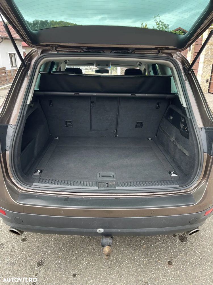 Volkswagen Touareg - 17