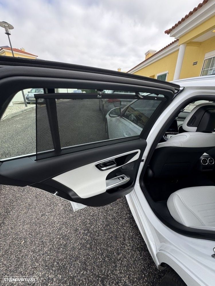 Mercedes-Benz C 300 e AMG Line - 13