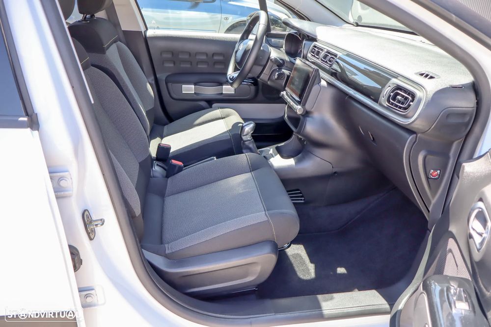 Citroën C3 1.2 PureTech Shine - 18