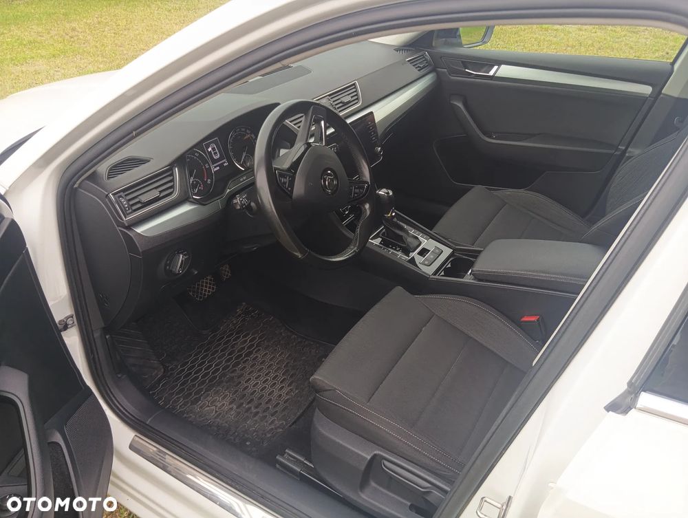 Skoda Superb 2.0 TDI Ambition DSG - 12