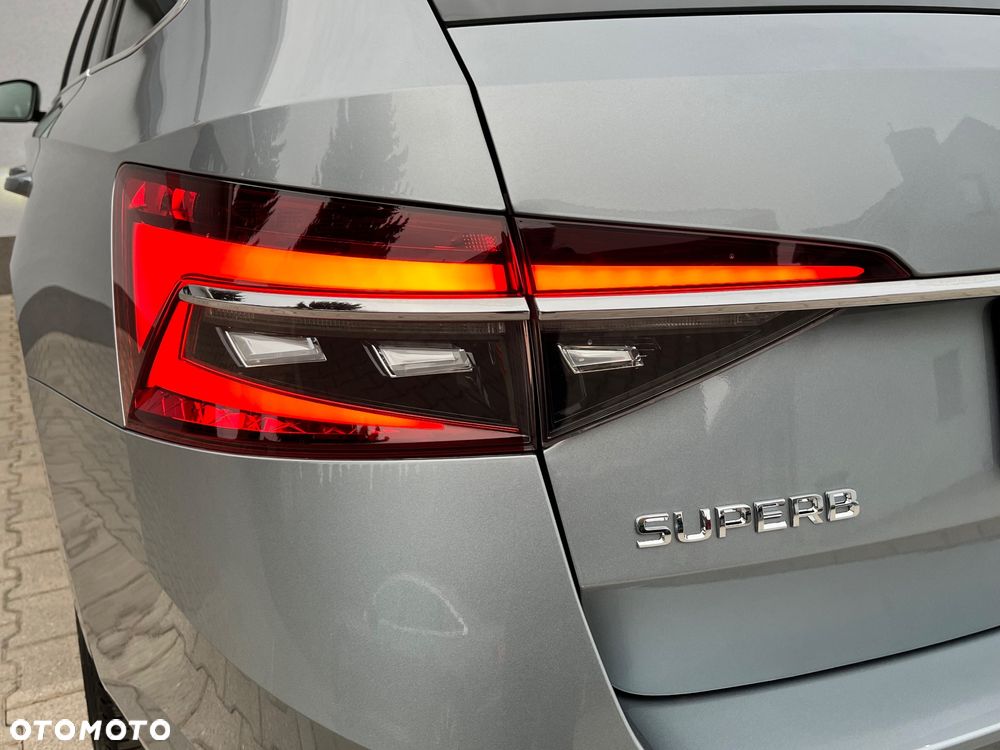 Skoda Superb 2.0 TDI Style DSG - 11