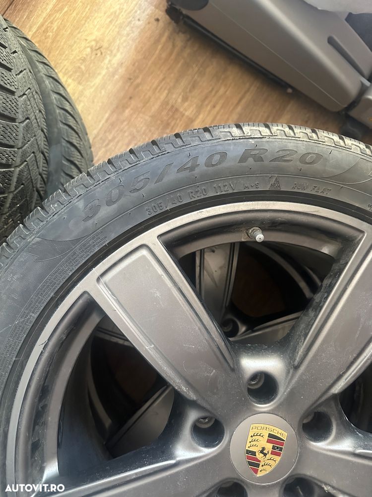 Porsche Cayenne Turbo - 14