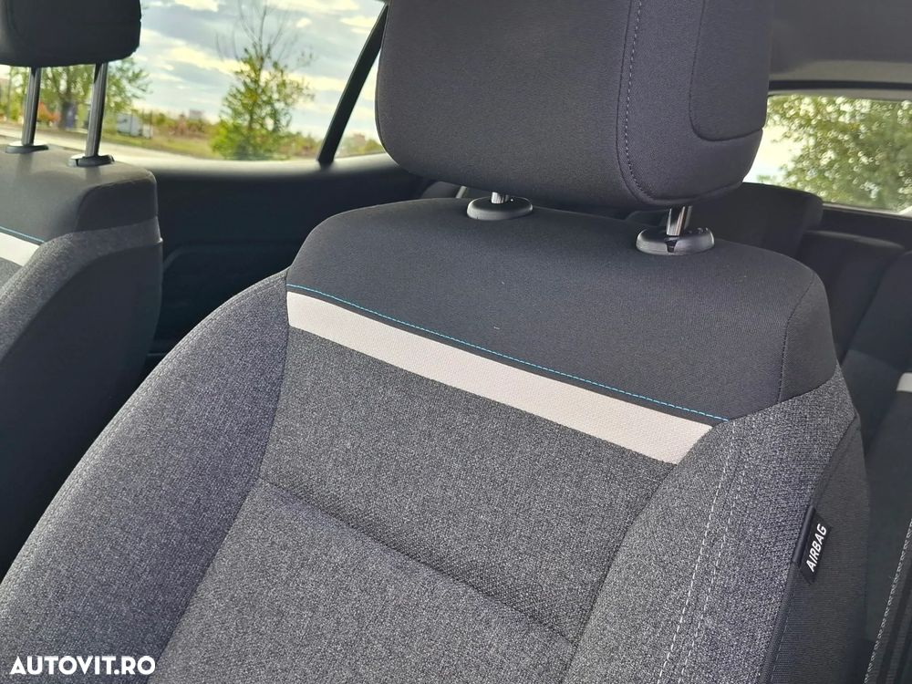 Citroën C5 Aircross 1.2 MHEV 136 eDCT6 PLUS - 21