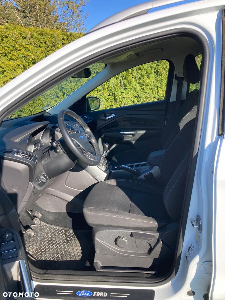 Ford Kuga 1.5 EcoBoost 2x4 Trend - 7
