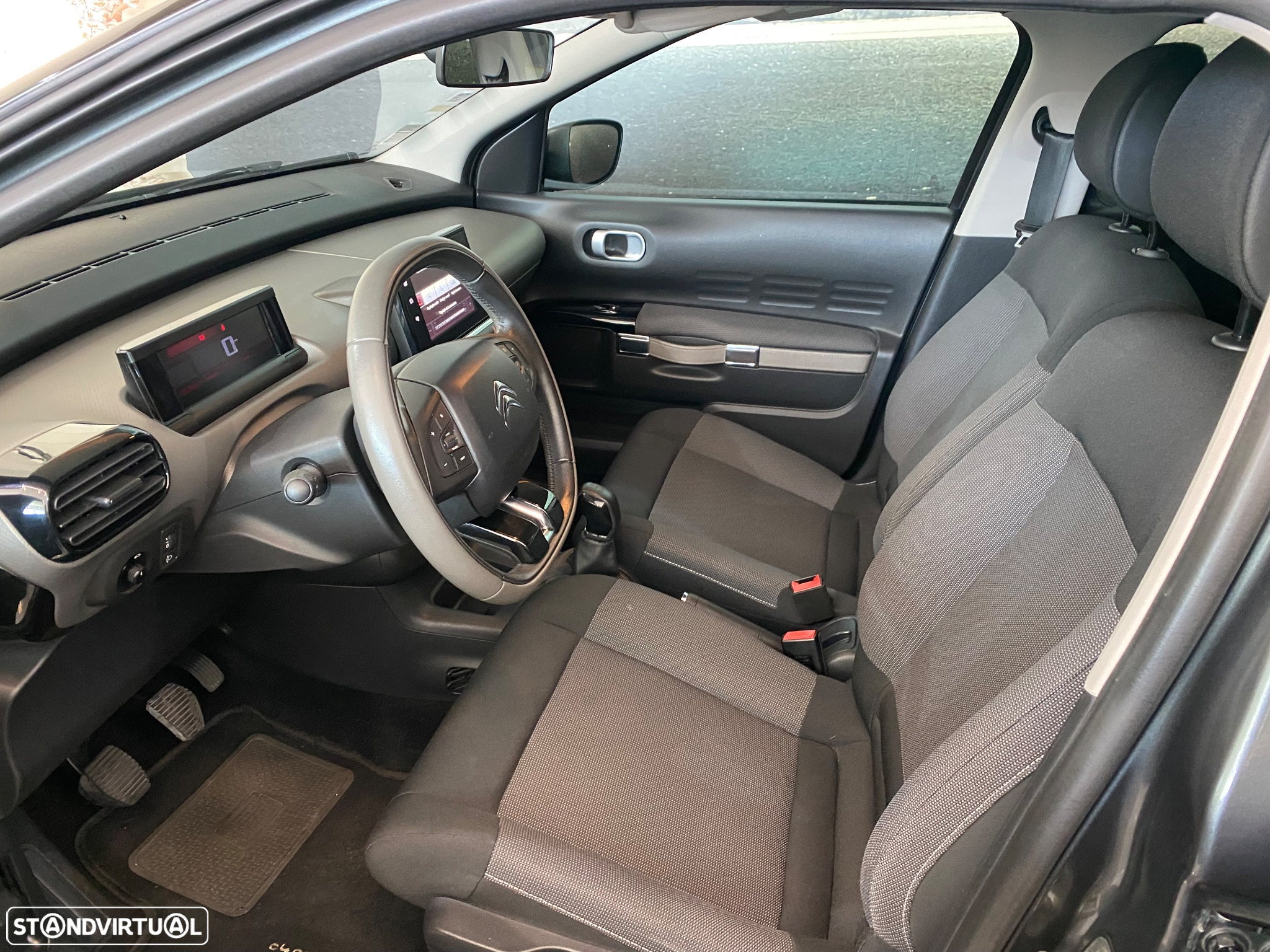 Citroën C4 Cactus 1.2 PureTech Shine - 6