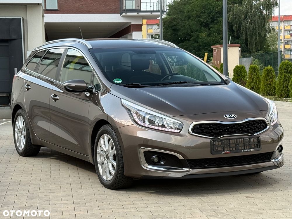 Kia Ceed 1.6 GDI Platinum Edition - 4