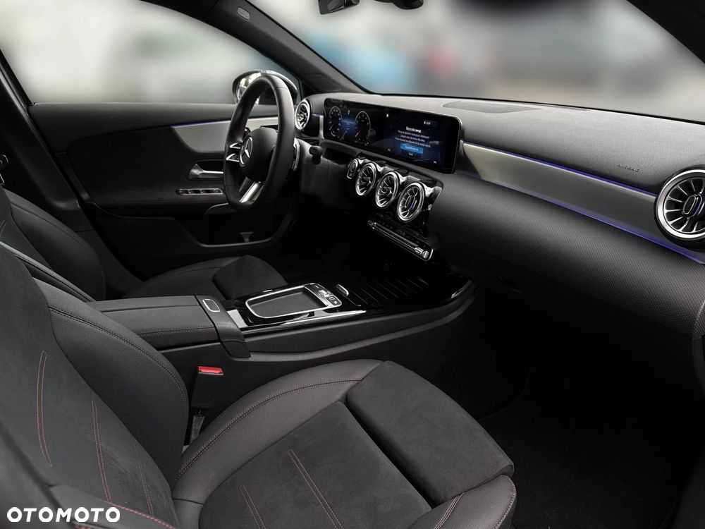 Mercedes-Benz Klasa A 220 4Matic 8G-DCT AMG Line Advanced Plus - 12