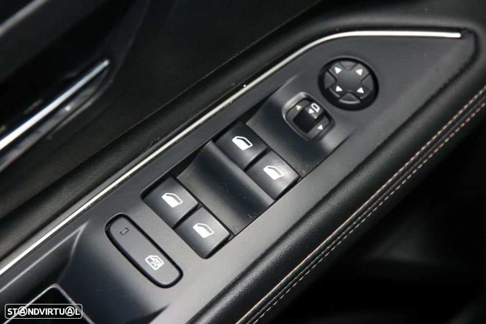 Peugeot 5008 1.5 BlueHDi GT Line EAT8 - 12