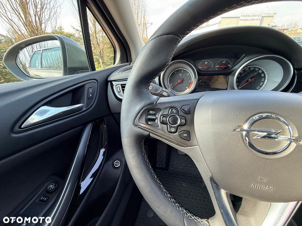 Opel Astra 1.6 BiTrb D (CDTI) Start/Stop Innovation - 17