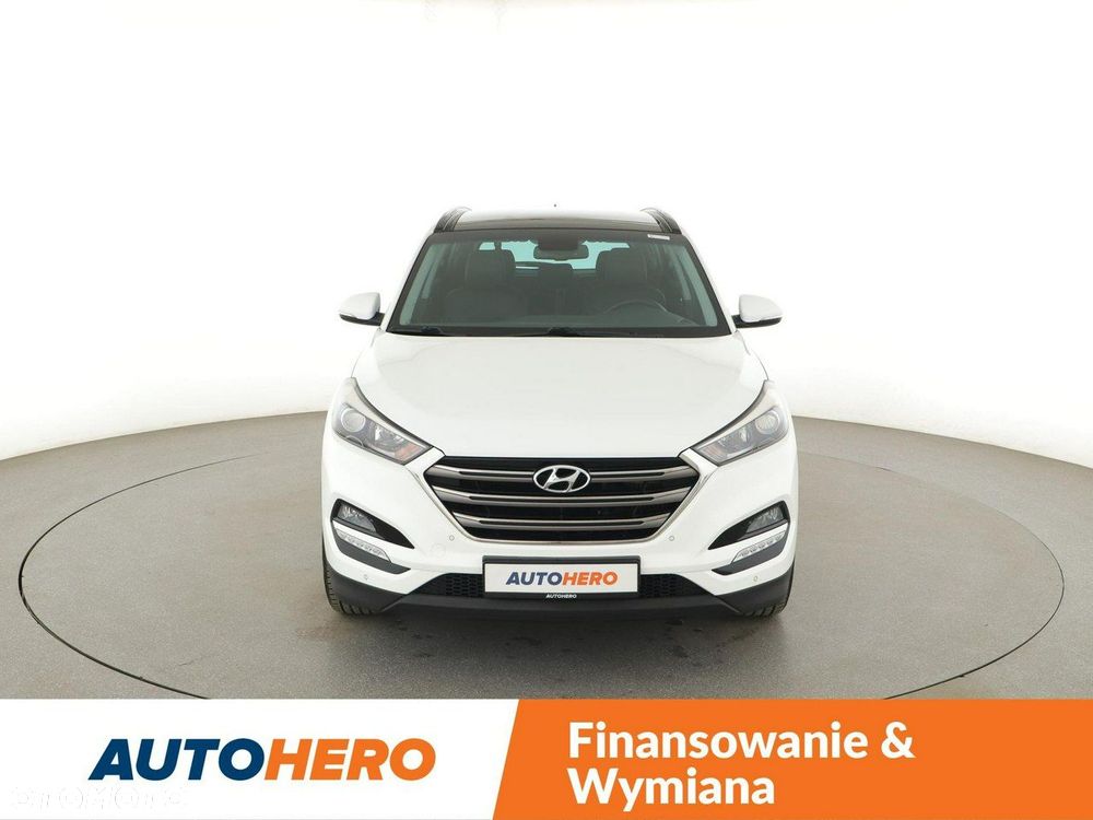 Hyundai Tucson 1.7 CRDI BlueDrive Style 2WD - 12