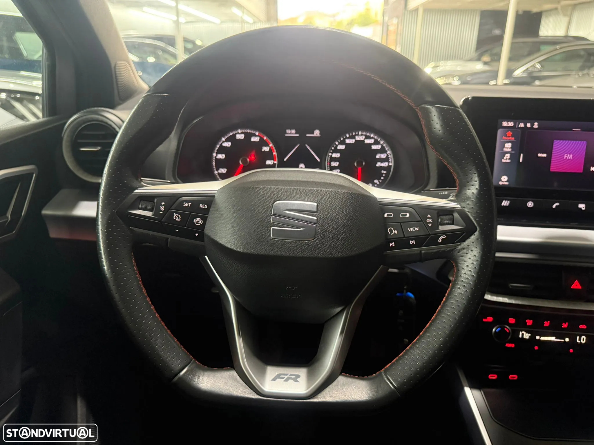 SEAT Arona 1.0 TSI FR - 9