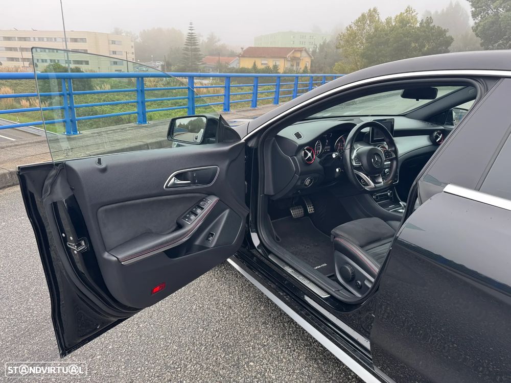 Mercedes-Benz CLA 45 AMG 4Matic 7G-DCT - 9