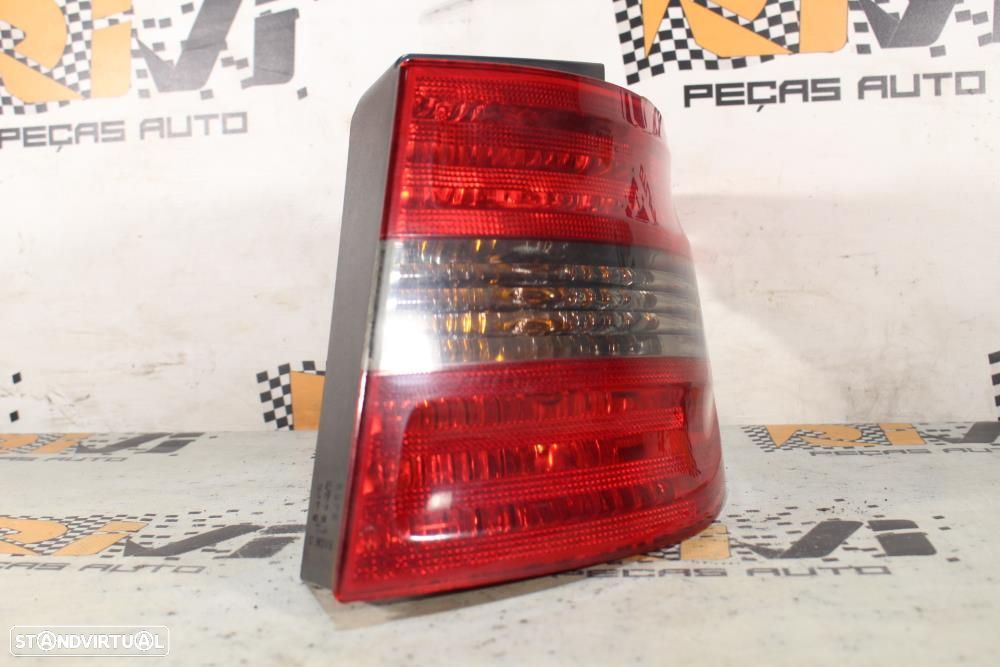 Ótica / Farol Esquerdo Mercedes-Benz B-Class (W245)  A1698202564 / A 1 - 3
