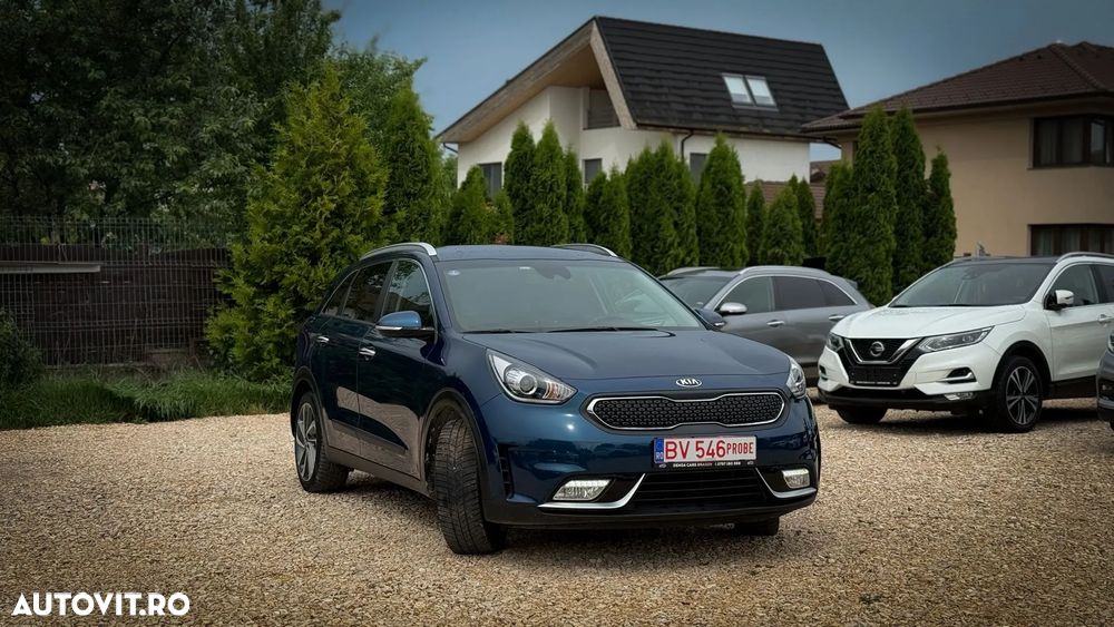 Kia Niro 1.6 GDI 2WD Aut. Vision - 3