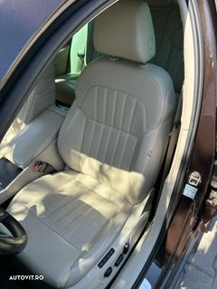 Skoda Superb 2.0 TDI DSG Laurin & Klement - 9