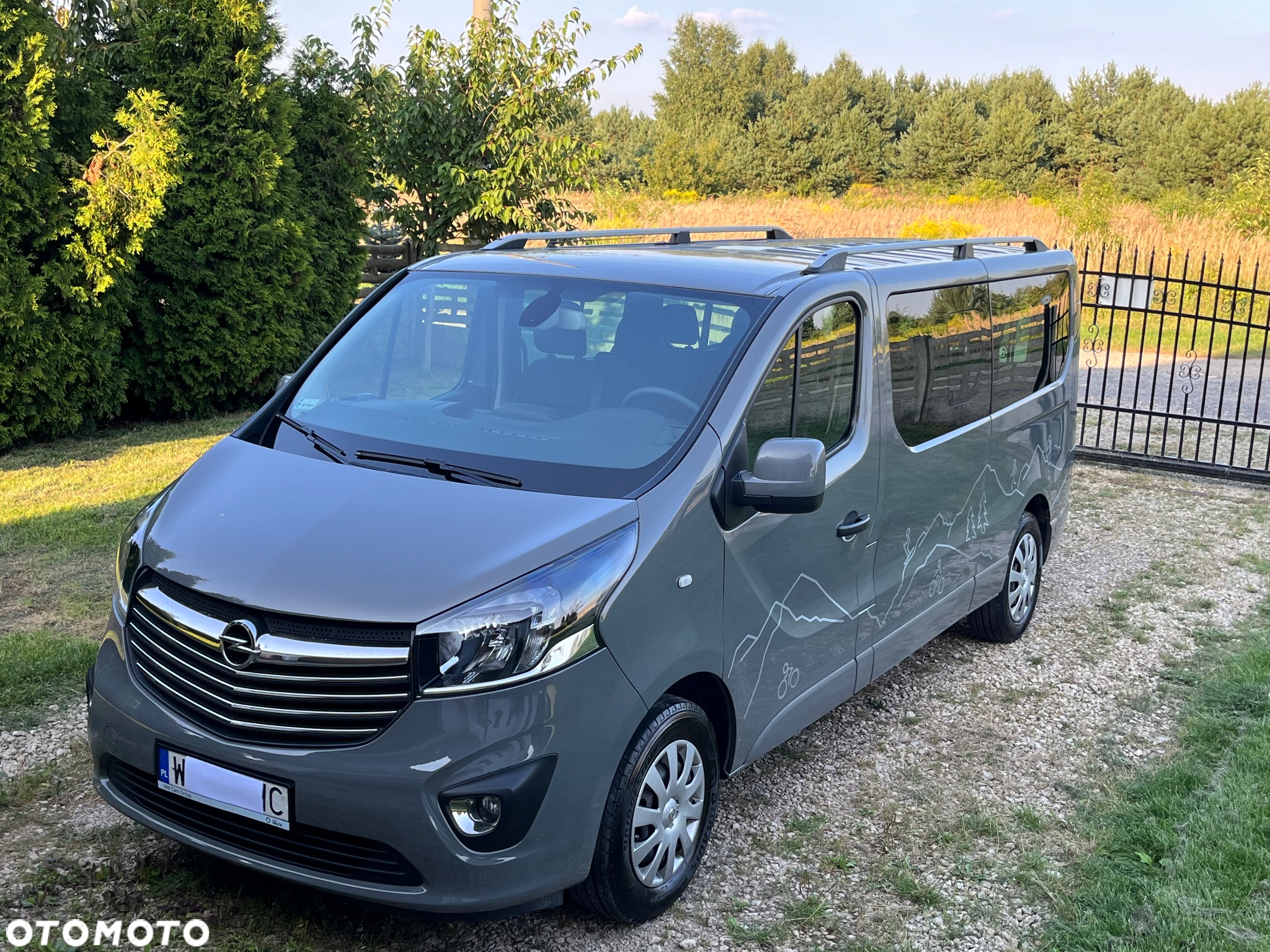 Opel Vivaro Tourer 1.6 CDTI L2 - 12