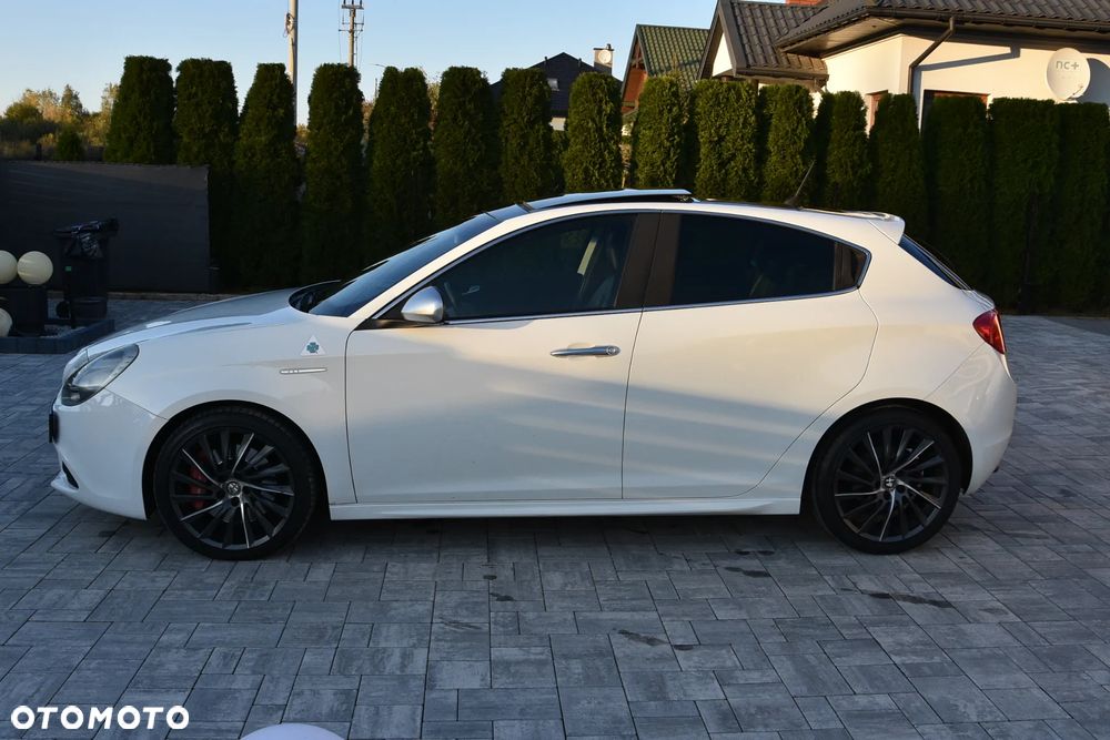 Alfa Romeo Giulietta 1.8 TBi 16V Quadrifoglio Verde - 28