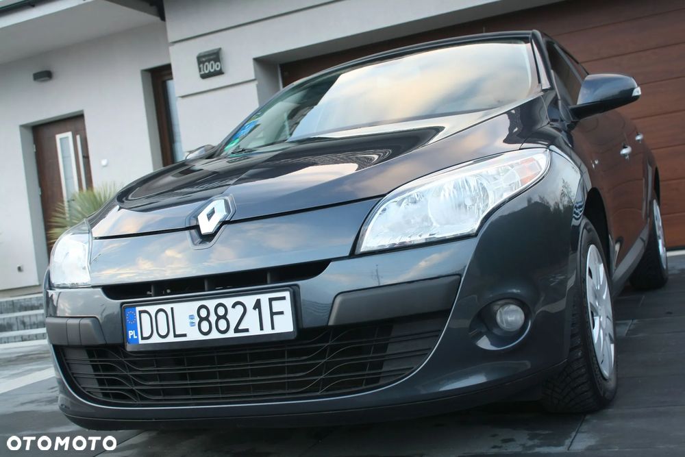 Renault Megane 1.6 16V Dynamique Euro5 - 1