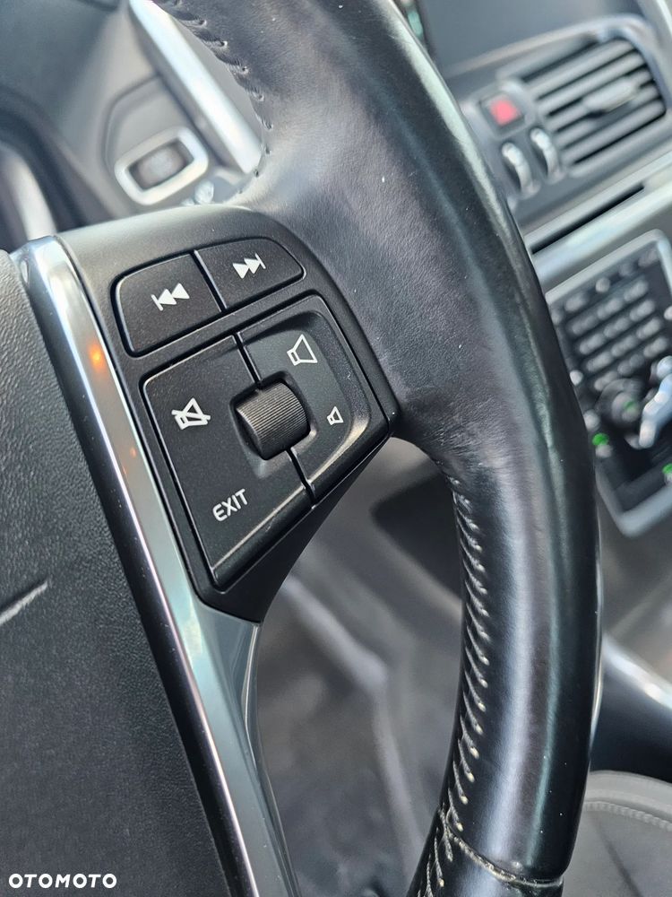Volvo XC 60 D3 Momentum - 23