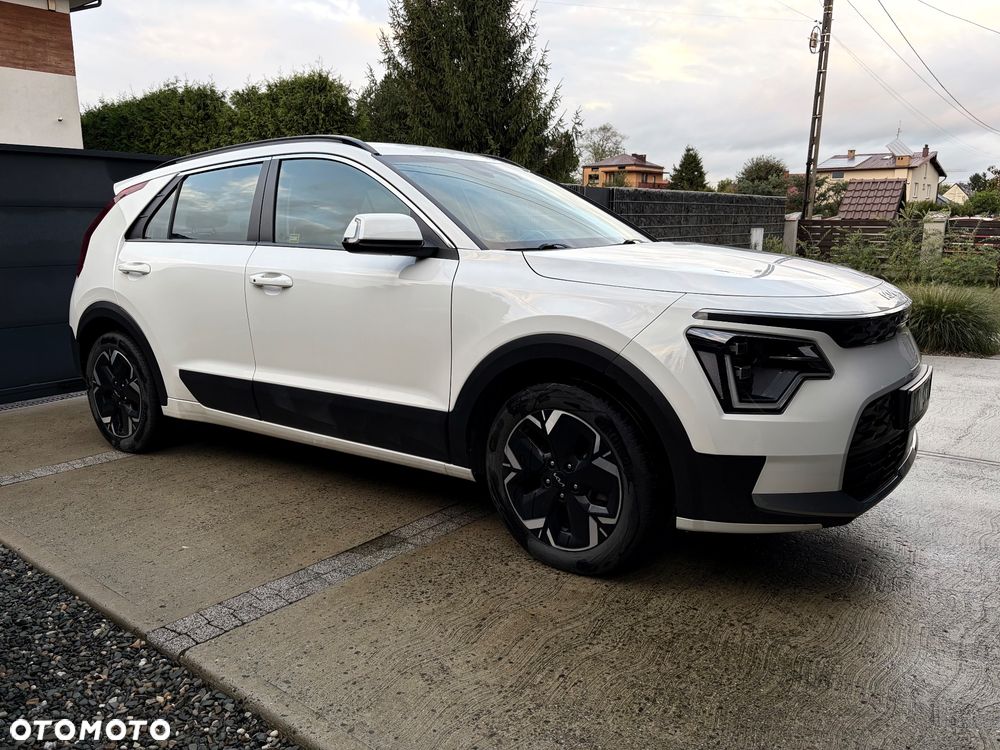 Kia Niro 64kWh M - 5