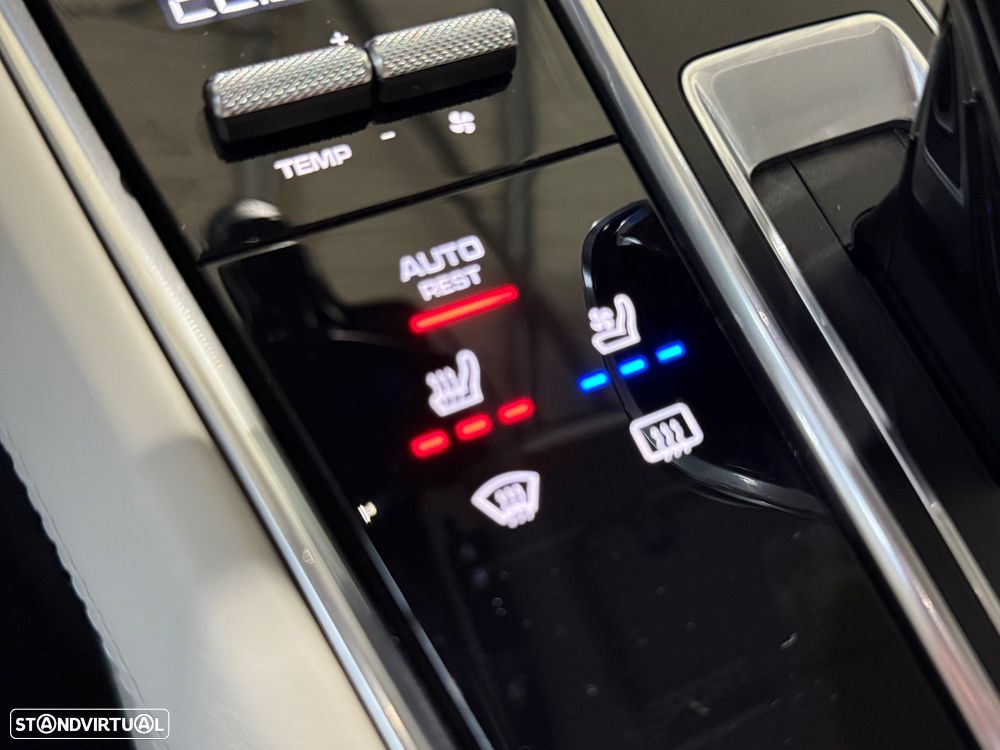 Porsche Panamera 4 E-Hybrid Executive - 31