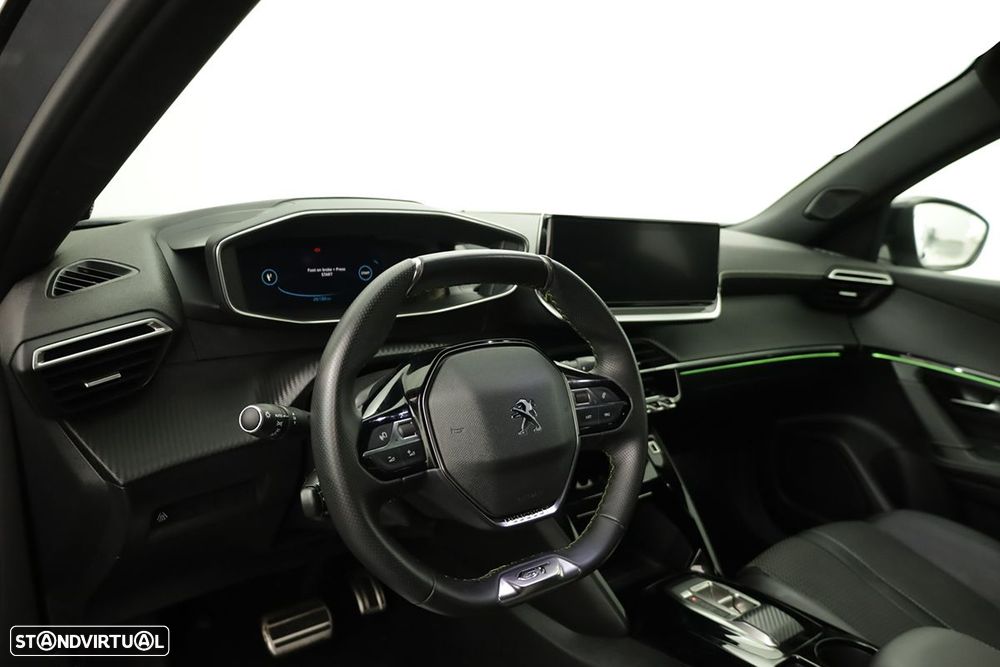 Peugeot e-2008 50 kWh GT - 8