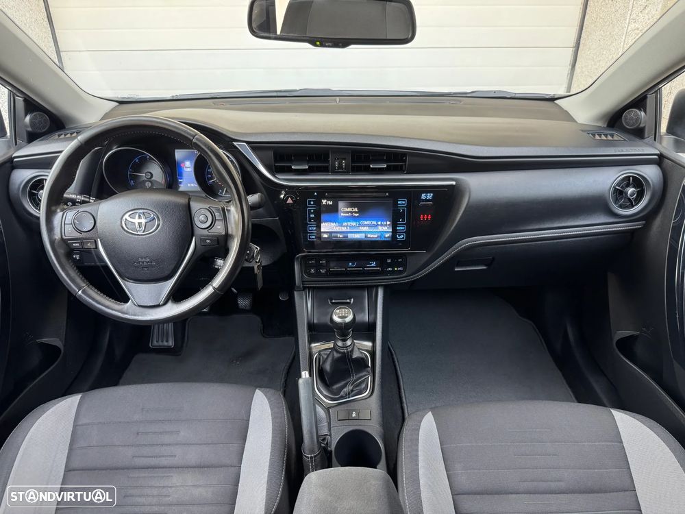 Toyota Auris 1.4 D-4D Comfort+Pack Sport - 7