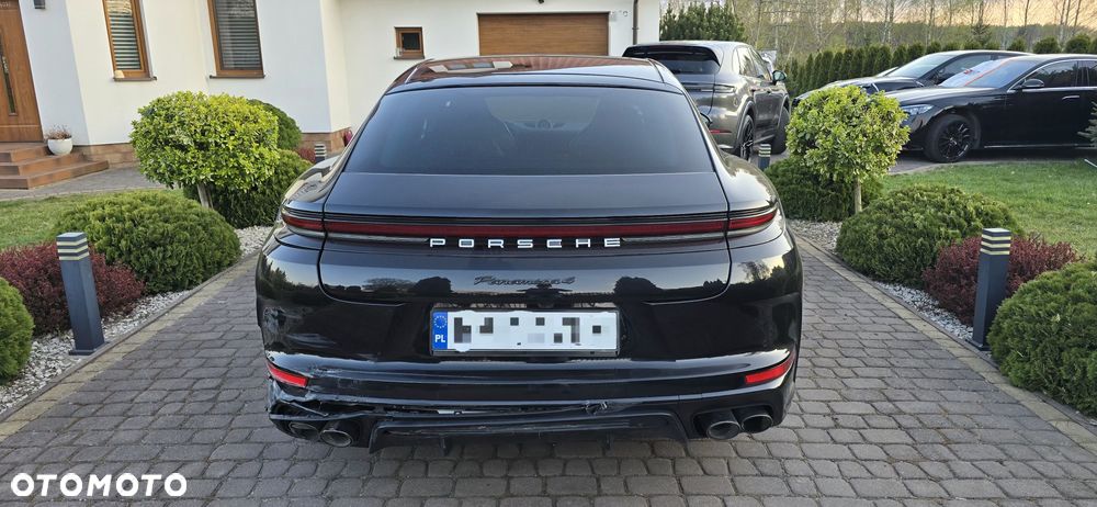 Porsche Panamera 4 E-Hybrid - 6
