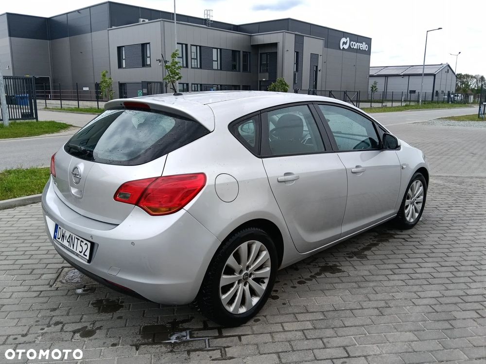 Opel Astra 1.6 - 4
