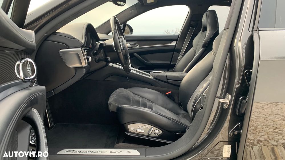 Porsche Panamera 4.8 PDK GTS - 9