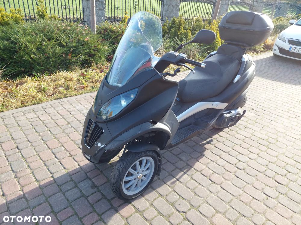 Piaggio MP-3 - 1
