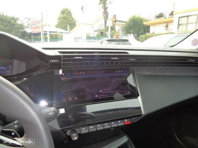Peugeot 408 1.6 Hybrid Allure Pack e-EAT8 - 11
