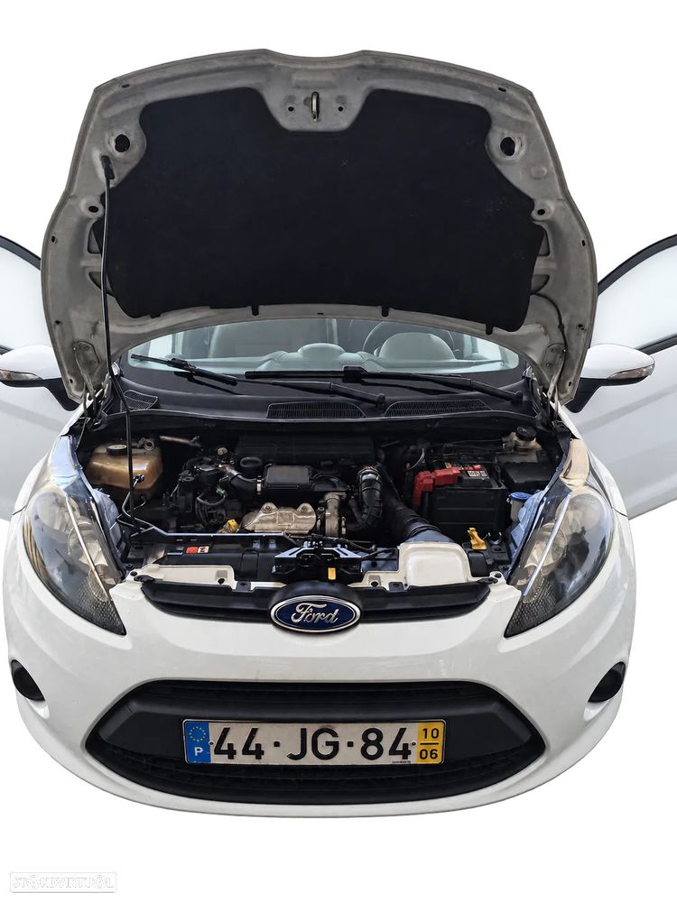 Ford Fiesta - 12