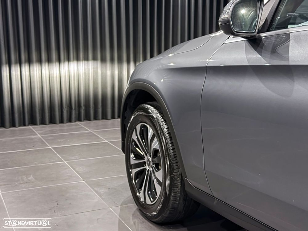 Mercedes-Benz GLC 300 e 4Matic 9G-TRONIC Avantgarde Advanced - 13