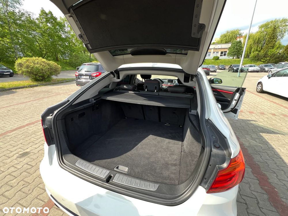 BMW 3GT 320d Sport Line - 16