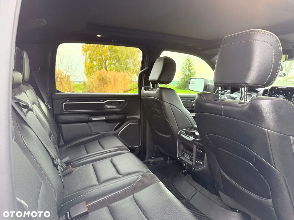 Dodge RAM 1500 5.7 4x4 - 15