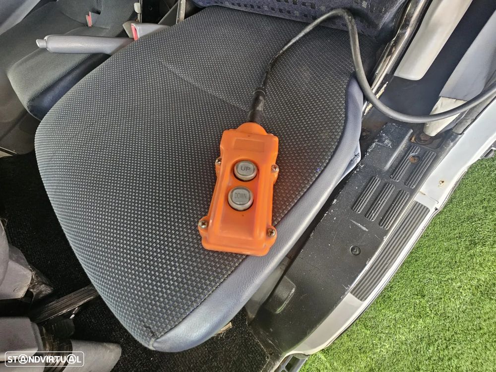 Mitsubishi CANTER TRIBASCULANTE - 12