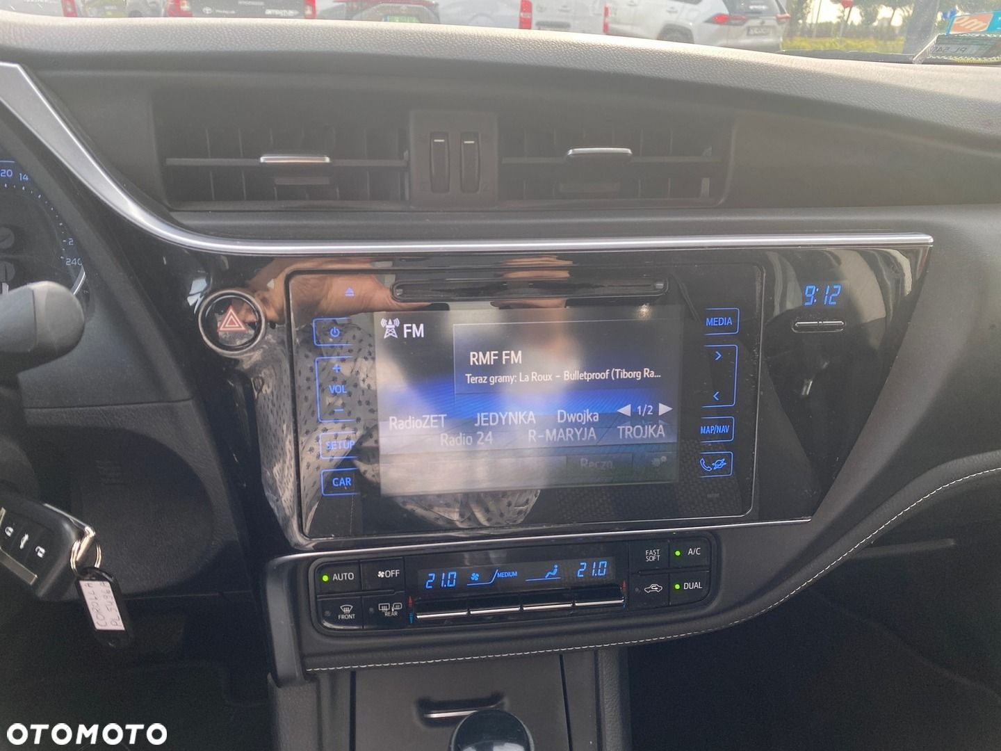 Toyota Corolla - 17