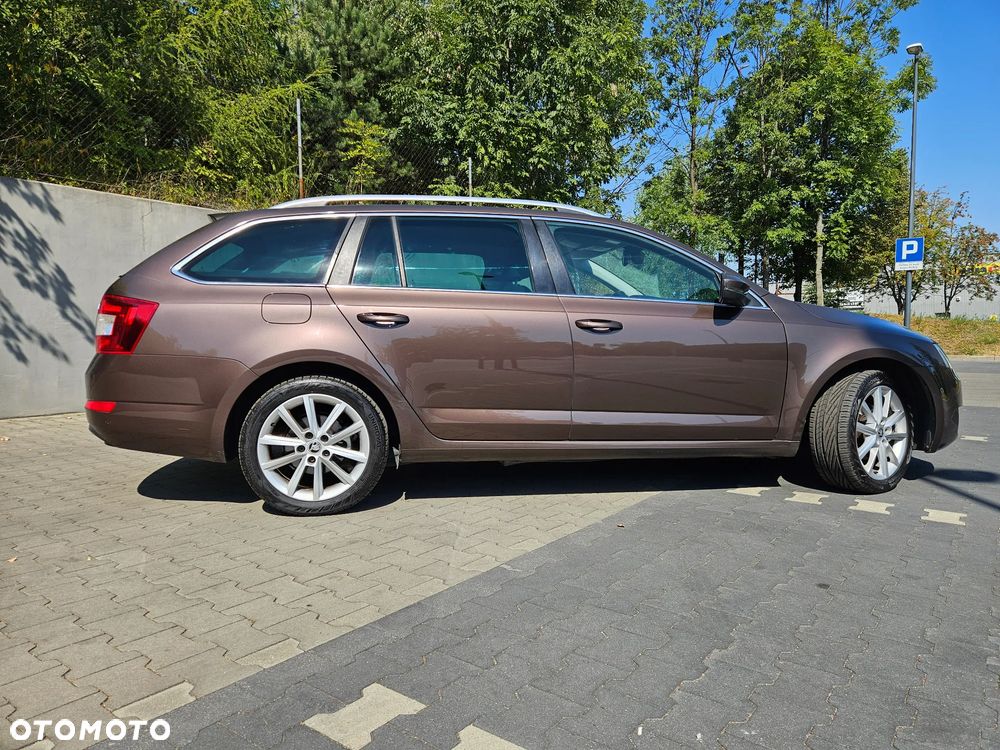 Skoda Octavia 2.0 TDI 4x4 Elegance - 4