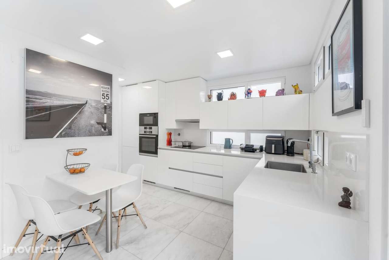 Moradia Isolada T4 com piscina, Cascais - Grande imagem: 3/31